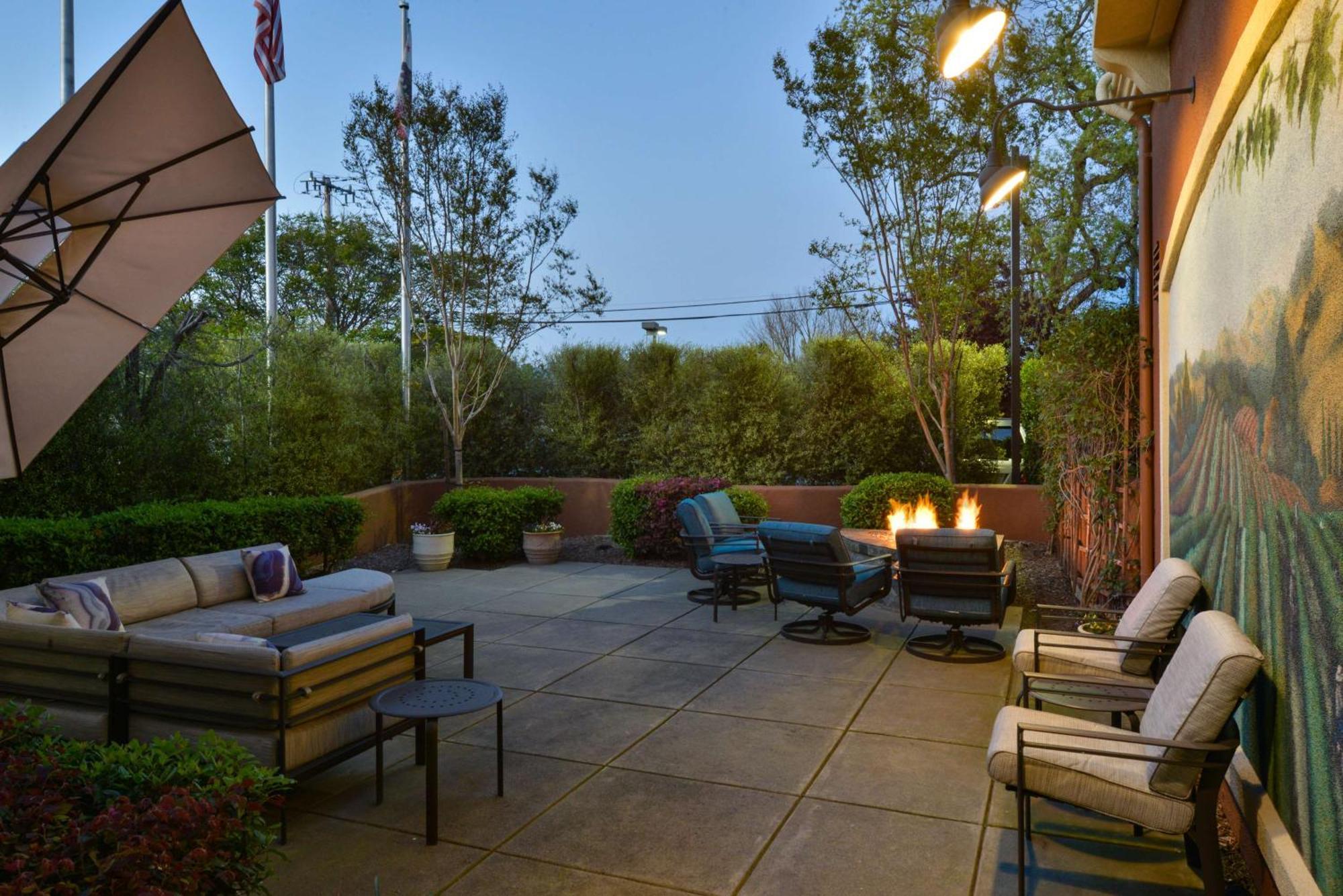 Hilton Garden Inn Napa Exterior foto